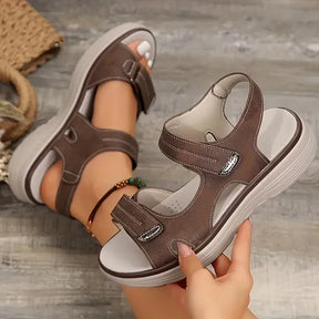 Monarch – Comfortabele damessandalen met ActiveStep™ klittenbandsluiting