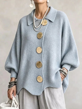 Victoire | Oversized Vest met Goudkleurige Knopen
