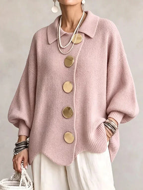 Victoire | Oversized Vest met Goudkleurige Knopen