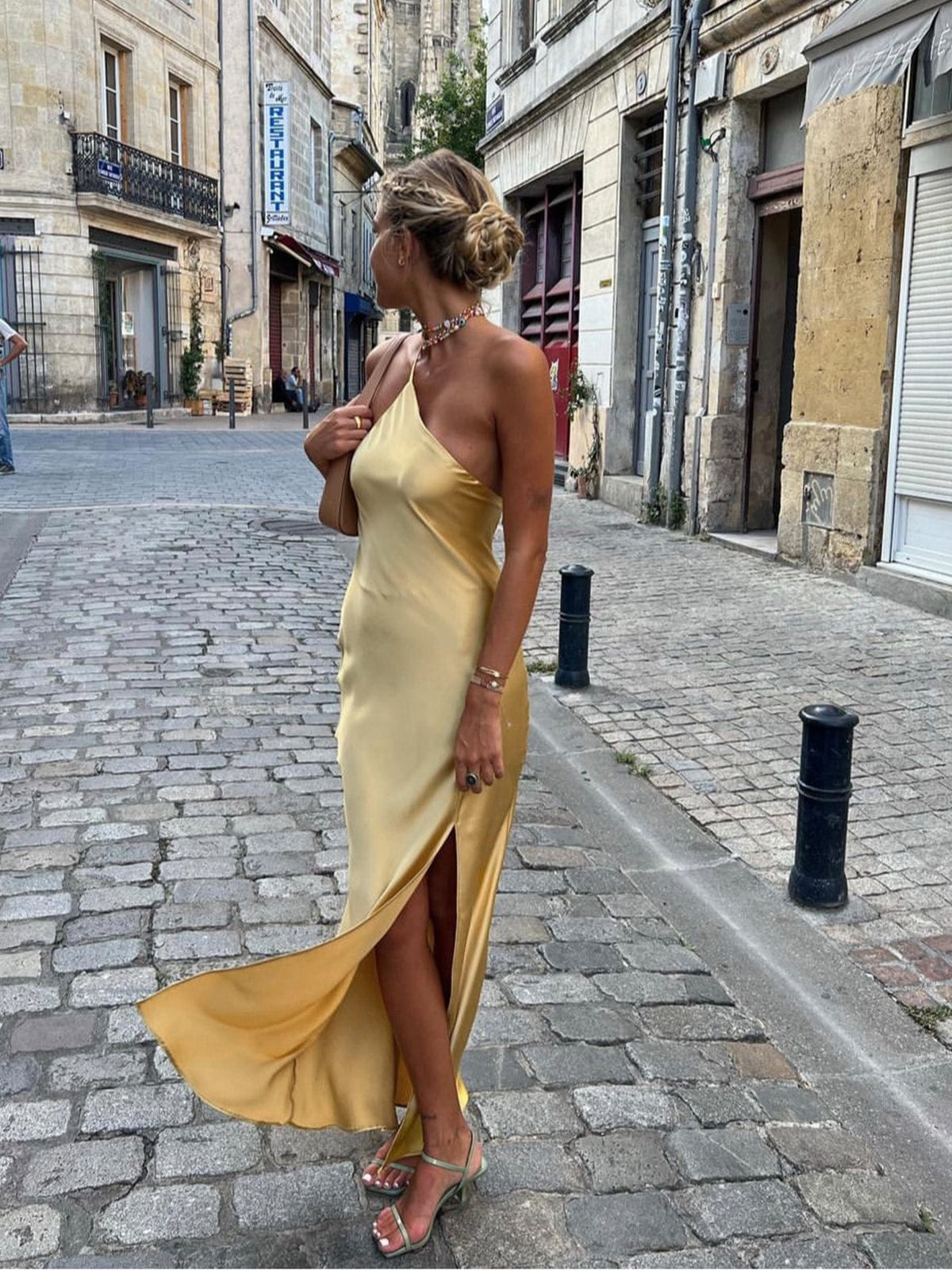 Katharina | Dames elegante mouwloze satijnen maxi-jurk met open rug