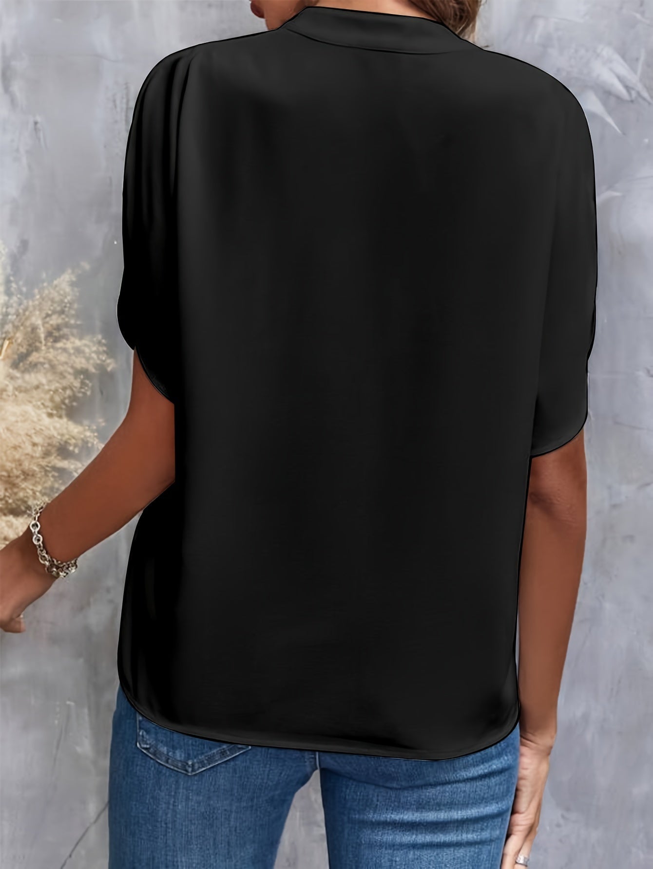 Lina | Dames lichtgewicht blouse met vloeiende stof en flatterende snit